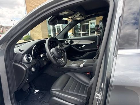 Used 2022 Mercedes-Benz GLC 300 image 8
