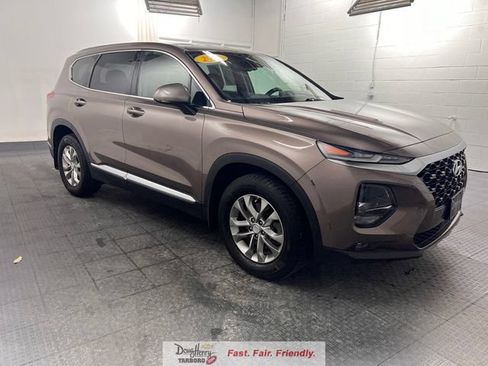Used 2019 Hyundai Santa Fe SEL FWD image 3