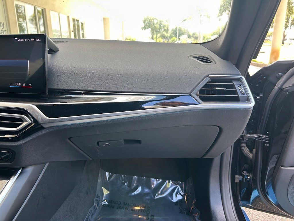 Used 2024 BMW i4 eDrive40 w/ Premium Package RWD image 26