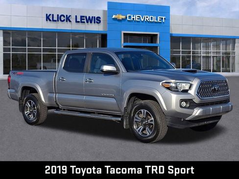Used 2019 Toyota Tacoma TRD Sport image 1