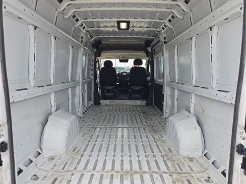 Used 2025 RAM ProMaster 3500 w/ Convenience Group FWD image 19