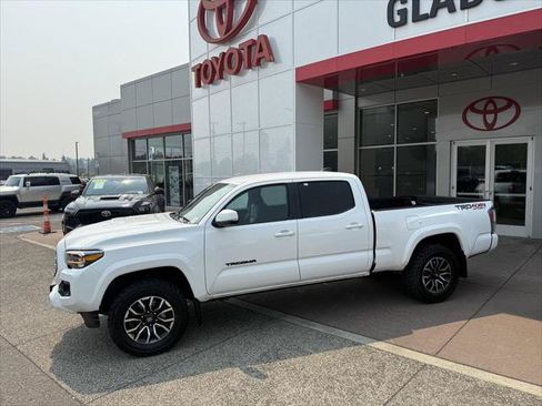 Certified 2023 Toyota Tacoma TRD Sport AWD/4WD image 5