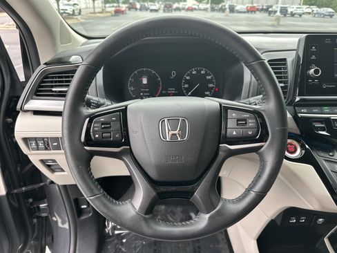 Used 2025 Honda Odyssey Touring image 18