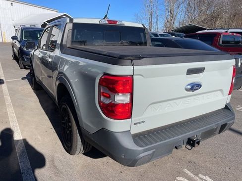 Used 2022 Ford Maverick Lariat w/ Lariat Luxury Package image 5