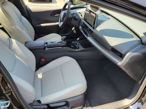 New 2026 Toyota Prius XLE FWD image 17