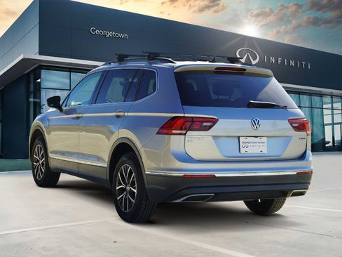 Used 2020 Volkswagen Tiguan SE image 7