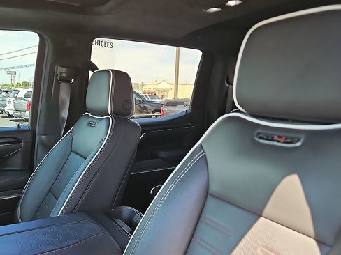 Used 2024 GMC Sierra 1500 AT4X AWD/4WD image 11