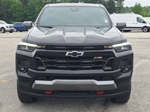 Used 2025 Chevrolet Colorado Z71 AWD/4WD image 8