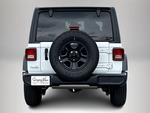 Used 2026 Jeep Wrangler Sport image 3