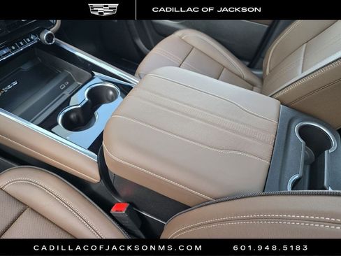 Used 2025 Chevrolet Tahoe High Country RWD image 25