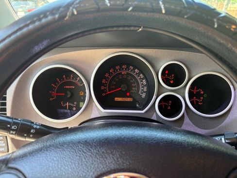 Used 2013 Toyota Tundra 2WD CrewMax w/ Tow Pkg image 14
