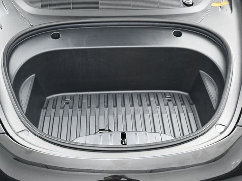 Used 2021 Tesla Model 3 Standard Range Plus image 45