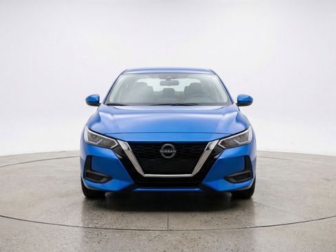 Used 2025 Nissan Sentra SV FWD image 2