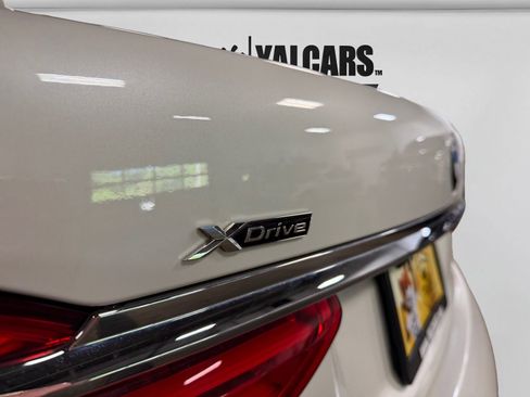 Used 2016 BMW 750i xDrive AWD/4WD image 12