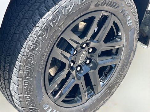 Used 2021 Chevrolet Silverado 1500 LT Trail Boss w/ Bed Protection Package AWD/4WD image 28