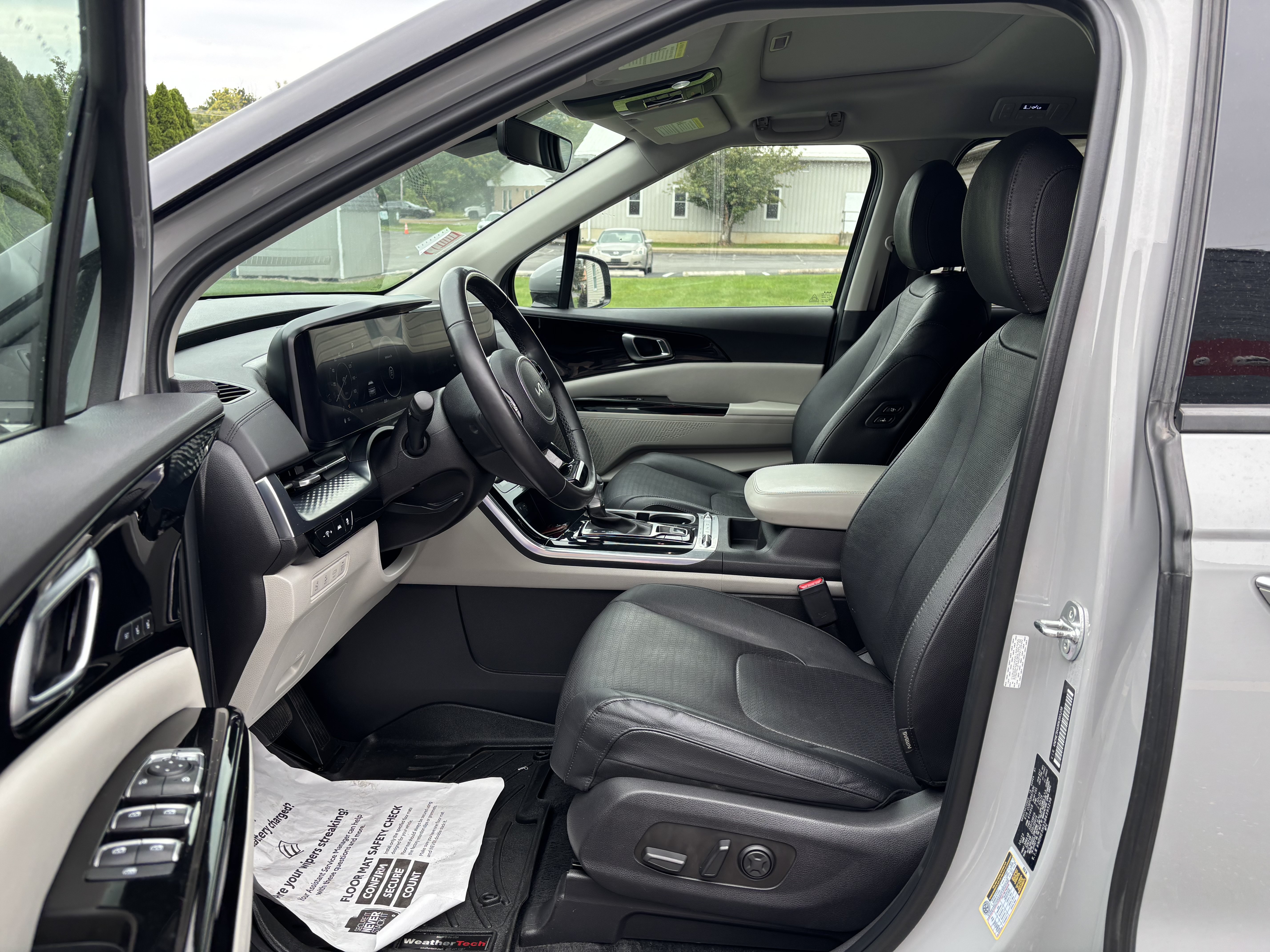 Used 2024 Kia Carnival SX Prestige FWD image 13