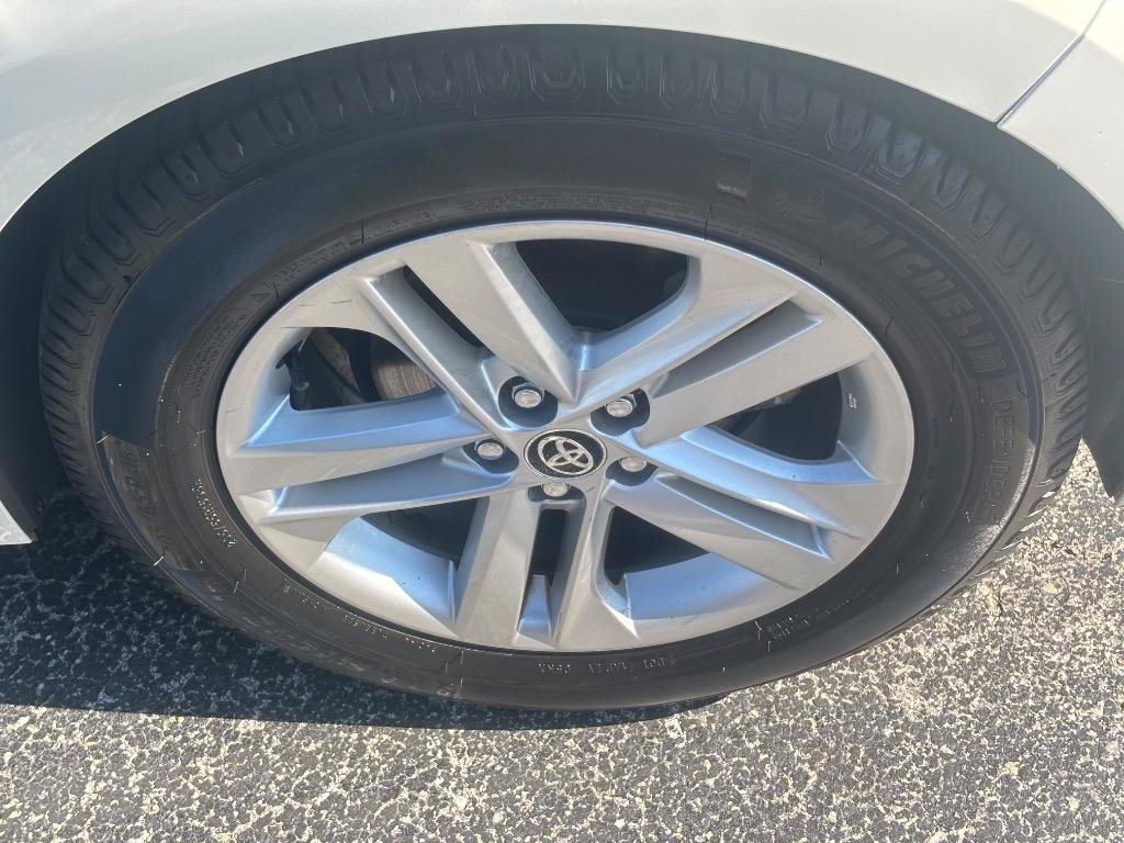 Used 2020 Toyota Corolla SE FWD image 9