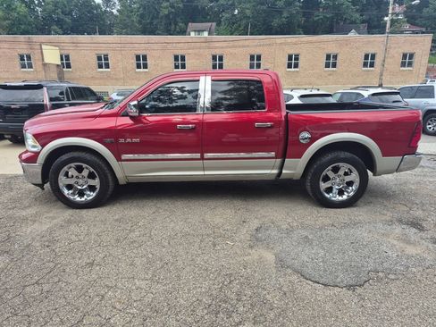 Used 2010 Dodge Ram 1500 Truck Laramie w/ Chrome Accents Group AWD/4WD image 2
