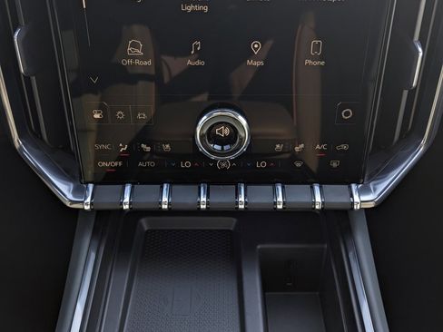 New 2026 GMC Acadia AT4 w/ Luxury Package image 25