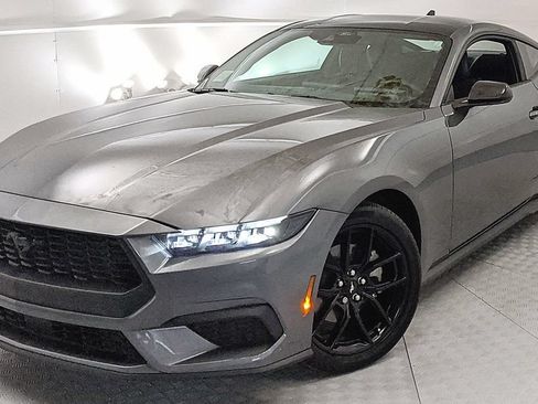 Certified 2025 Ford Mustang Coupe RWD image 6