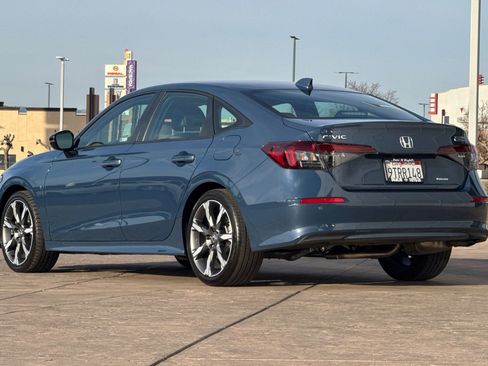 Used 2025 Honda Civic Sport image 6