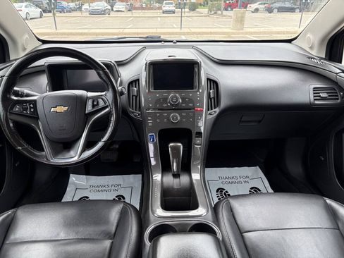 Used 2014 Chevrolet Volt Premium w/ Premium Trim Package FWD image 32