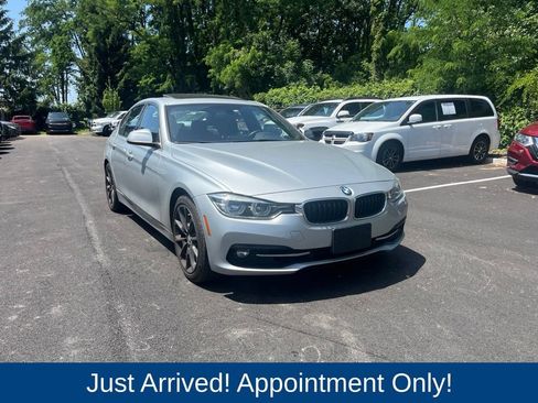 Used 2017 BMW 330i Sedan RWD image 1