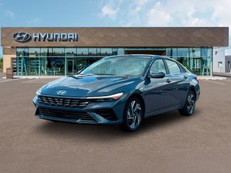 Used 2025 Hyundai Elantra Limited w/ Cargo Package FWD video 1