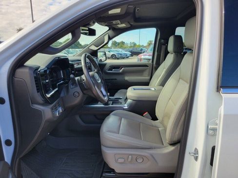 Certified 2022 GMC Sierra 1500 SLT image 11