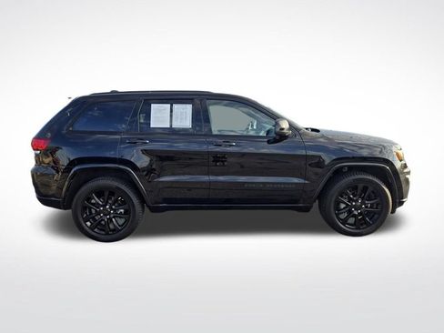 Used 2020 Jeep Grand Cherokee Altitude AWD/4WD image 2