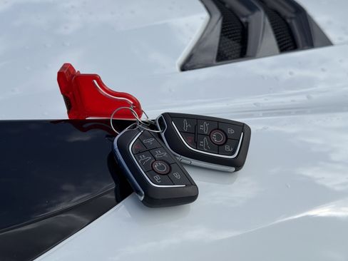 Used 2023 Chevrolet Corvette Stingray Convertible w/ 1LT image 29