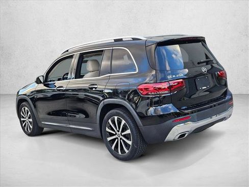 Used 2021 Mercedes-Benz GLB 250 image 8