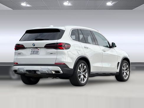 Used 2025 BMW X5 xDrive40i image 8