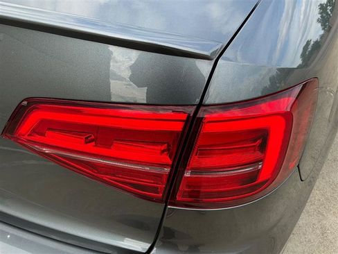 Used 2017 Volkswagen Jetta GLI FWD image 21