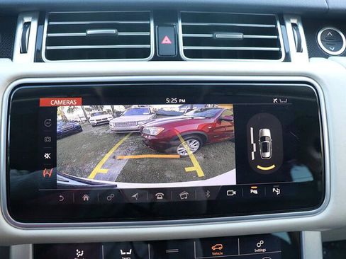 Used 2019 Land Rover Range Rover HSE image 29