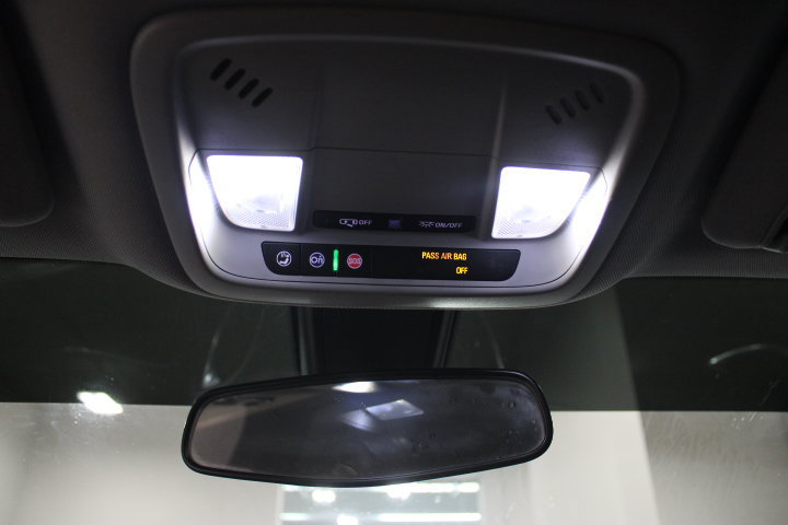 Used 2020 Chevrolet Malibu LT FWD image 38