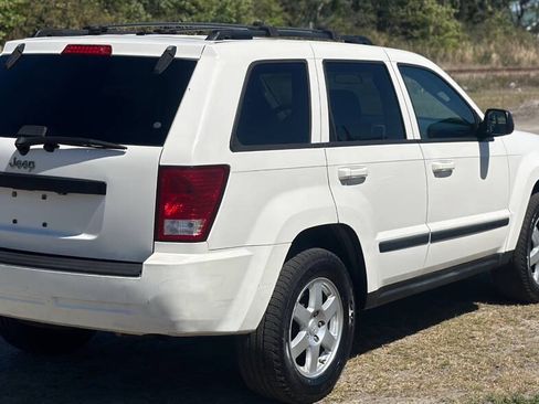 Used 2009 Jeep Grand Cherokee Laredo AWD/4WD image 5