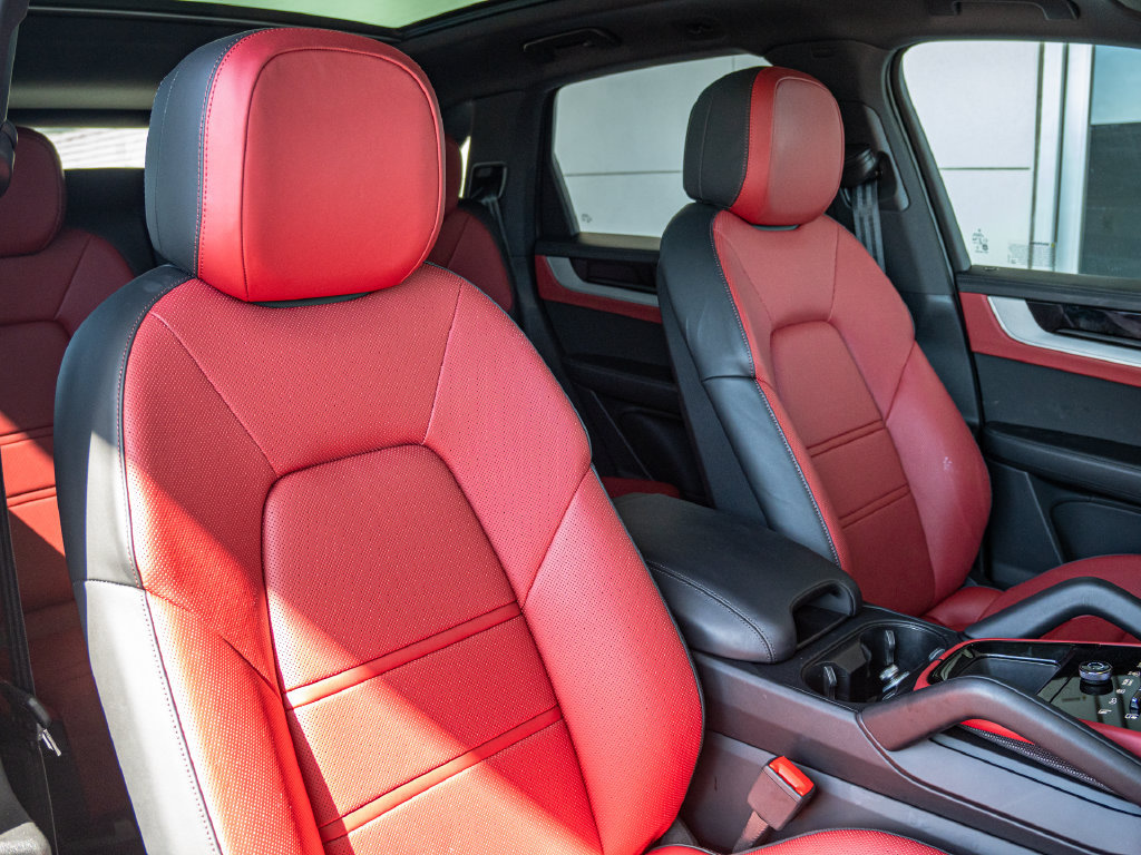Certified 2026 Porsche Cayenne S AWD/4WD image 21