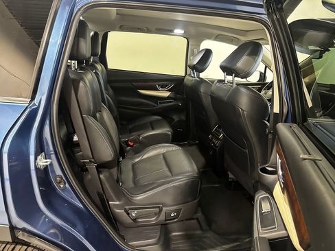 Used 2022 Subaru Ascent Touring AWD/4WD image 26