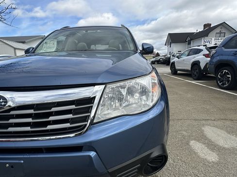 Used 2010 Subaru Forester 2.5X Premium image 26