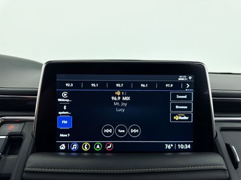 Used 2021 GMC Yukon XL AT4 w/ Rear Media and Nav Package AWD/4WD image 25