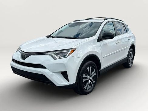 Used 2017 Toyota RAV4 LE w/ All Weather Liner Package AWD/4WD image 3