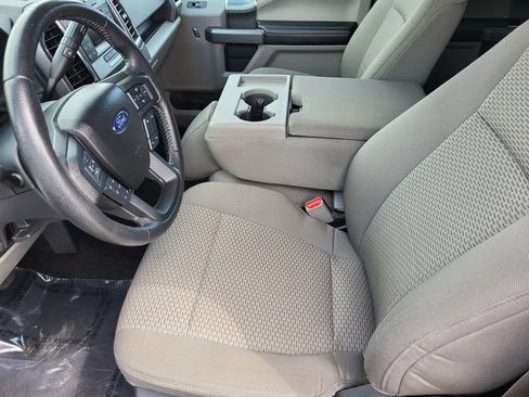 Used 2015 Ford F150 XLT AWD/4WD image 11