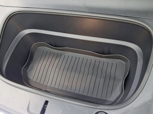 Used 2026 Tesla Model Y AWD image 38