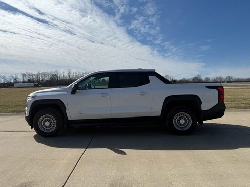 Used 2025 Chevrolet Silverado EV W/T image 7