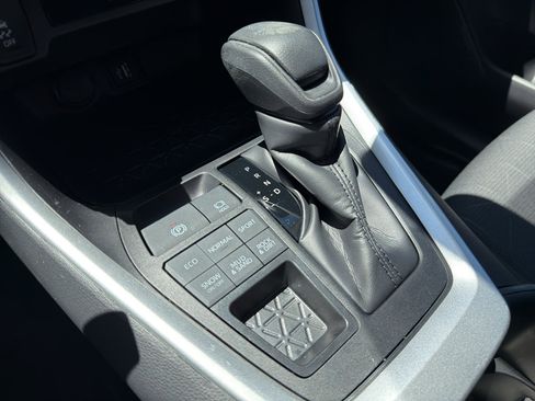 Certified 2024 Toyota RAV4 XLE AWD/4WD image 18