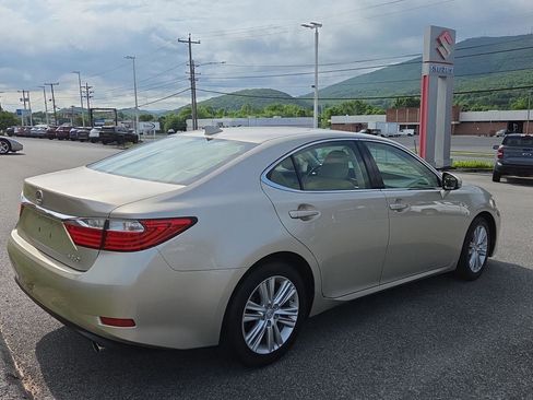 Used 2015 Lexus ES 350 FWD image 3