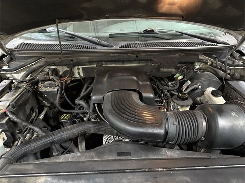 Used 2002 Ford F150 Lariat image 23