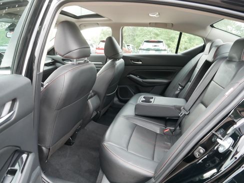 Certified 2024 Nissan Altima 2.5 SR w/ SR Premium Package AWD/4WD image 36