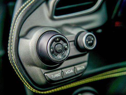 Used 2017 Ferrari 488 Spider image 45